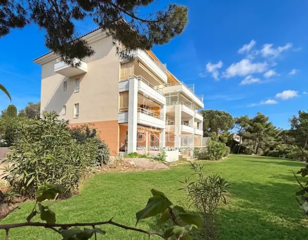 Saint-Raphaël 83700 – Vente appartement 4&nbsp;pièces 3&nbsp;chambres