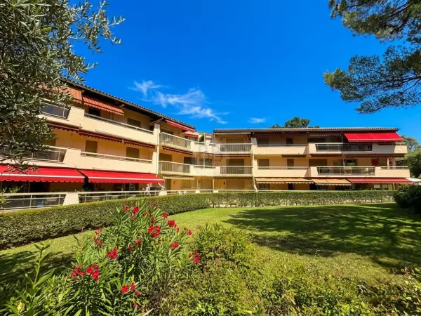 Saint-Raphaël 83700 – Vente appartement 3&nbsp;pièces 2&nbsp;chambres