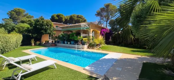 Saint-Raphaël 83700 – Vente de prestige maison/villa 7&nbsp;pièces 4&nbsp;chambres