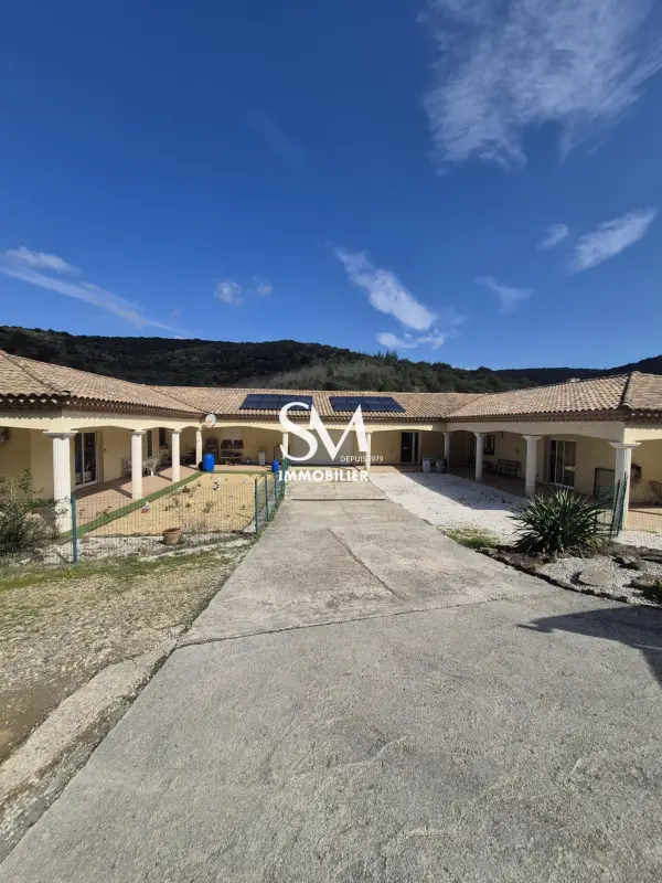 Saint-Nazaire-de-Ladarez 34490 – Vente maison/villa 9&nbsp;pièces 7&nbsp;chambres