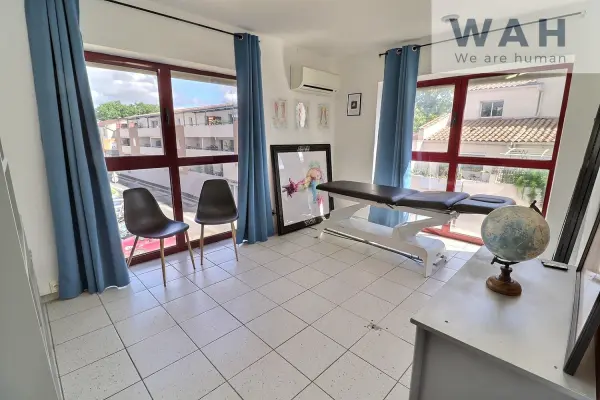 Clermont-l&rsquo;Hérault 34800 – Vente bureaux 3&nbsp;pièces