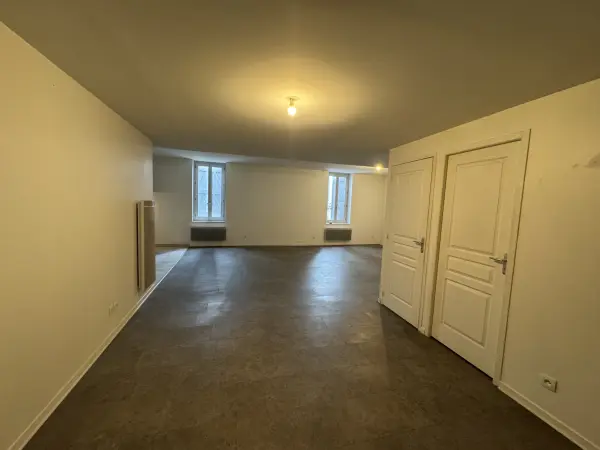 Mas-Grenier 82600 – Location appartement 5&nbsp;pièces 4&nbsp;chambres