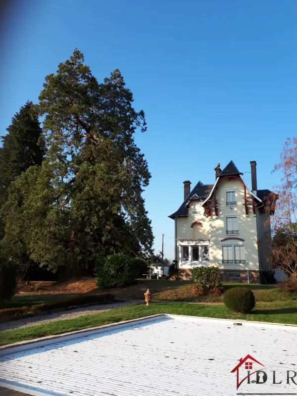 Luxeuil-les-Bains 70300 – Vente maison/villa 7&nbsp;pièces 5&nbsp;chambres