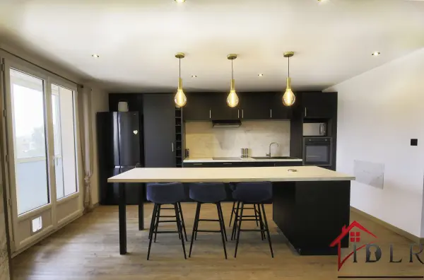 Hyères 83400 – Vente appartement 4&nbsp;pièces 3&nbsp;chambres