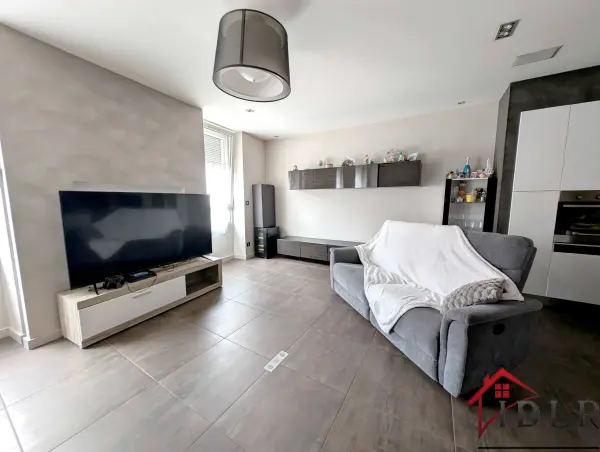 Oyonnax 01100 – Vente appartement 6&nbsp;pièces 4&nbsp;chambres