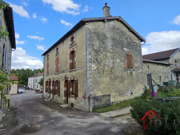 Montreuil-sur-Blaise 52130 – Vente maison/villa 10&nbsp;pièces 3&nbsp;chambres