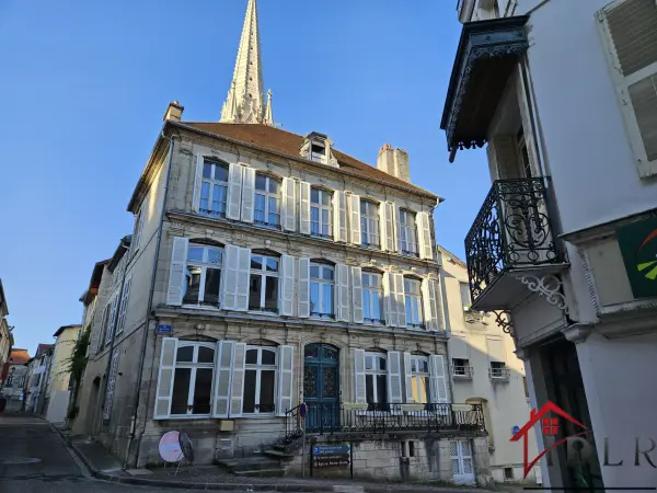 Joinville 52300 – Vente immeuble 6&nbsp;chambres