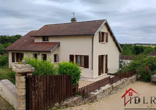 Bourbonne-les-Bains 52400 – Vente maison/villa 4&nbsp;pièces 3&nbsp;chambres