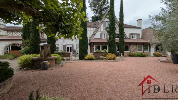 Chalon-sur-Saône 71100 – Vente maison/villa 14&nbsp;pièces 9&nbsp;chambres