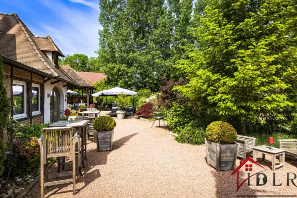 Verdun-sur-le-Doubs 71350 – Vente fonds de commerce boutique 14&nbsp;pièces 9&nbsp;chambres