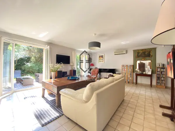 Chennevières-sur-Marne 94430 – Vente maison/villa 6&nbsp;pièces 4&nbsp;chambres