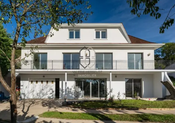 Chennevières-sur-Marne 94430 – Vente maison/villa 8&nbsp;pièces 6&nbsp;chambres