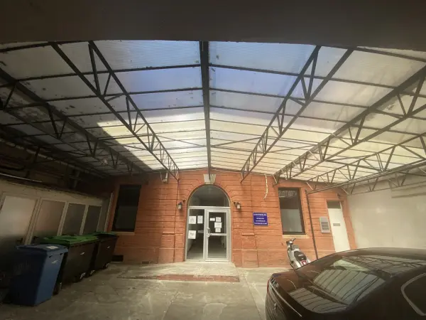 Toulouse 31000 – Vente local