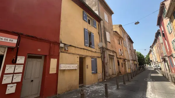 Gardanne 13120 – Vente immeuble 6&nbsp;pièces