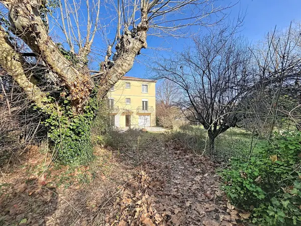 Gardanne 13120 – Vente appartement 7&nbsp;pièces 5&nbsp;chambres