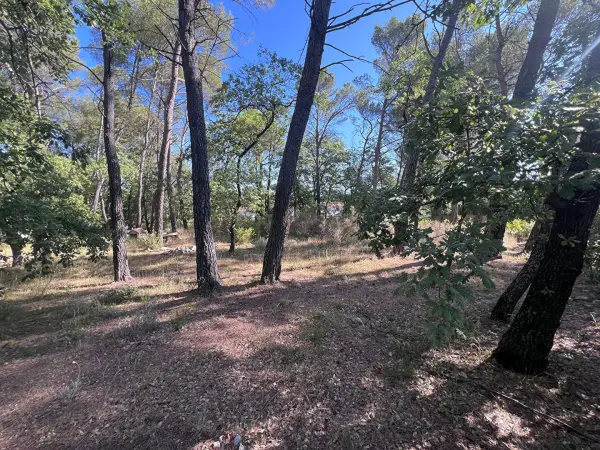 Gréasque 13850 – Vente terrain