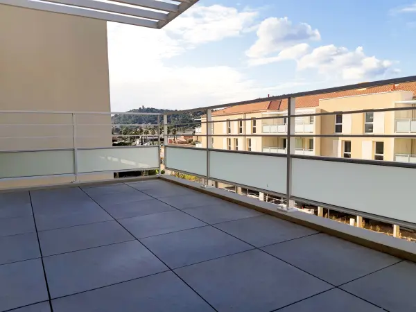 Hyères 83400 – Vente appartement 2&nbsp;pièces 1&nbsp;chambre