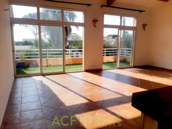 Ayguade ceinturon 83400 – Vente appartement 5&nbsp;pièces 3&nbsp;chambres