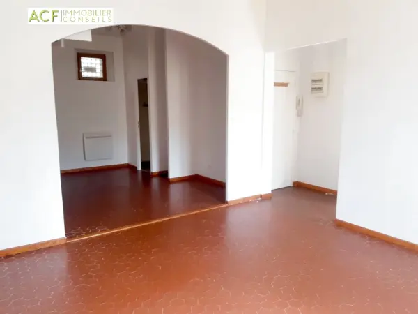 Hyères 83400 – Vente appartement 2&nbsp;pièces 1&nbsp;chambre