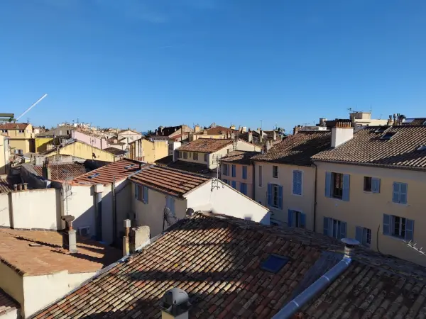 Hyères 83400 – Vente appartement 3&nbsp;pièces 1&nbsp;chambre