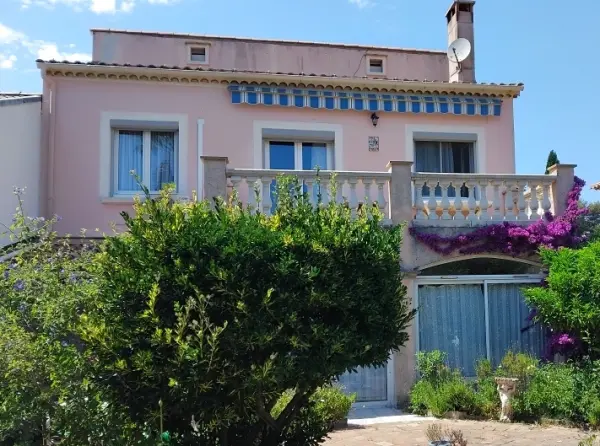 Hyères 83400 – Vente maison/villa 6&nbsp;pièces 4&nbsp;chambres