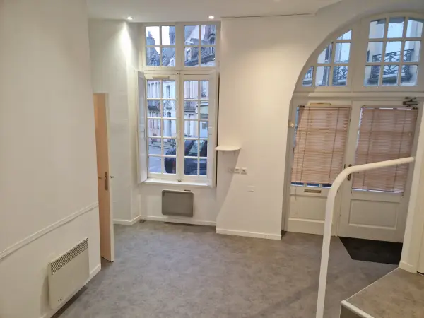 Autun 71400 – Location bureaux