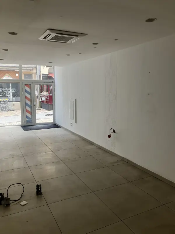 Autun 71400 – Location local