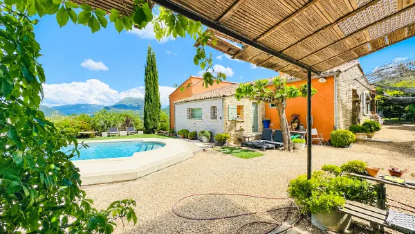 Entrechaux 84340 – Vente maison/villa 9&nbsp;pièces 4&nbsp;chambres