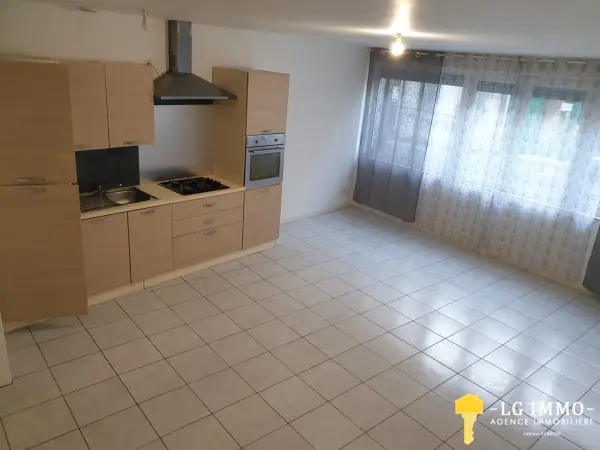 Mirambeau 17150 – Vente appartement 5&nbsp;pièces 3&nbsp;chambres