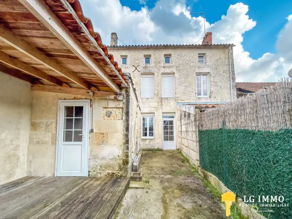 Pons 17800 – Vente maison/villa 4&nbsp;pièces 3&nbsp;chambres