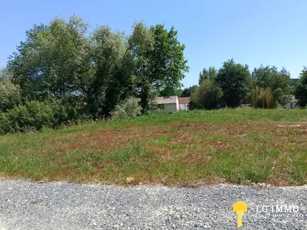 Boisredon 17150 – Vente terrain