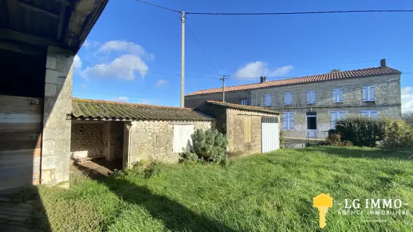 Chenac-Saint-Seurin-d&rsquo;Uzet 17120 – Vente maison/villa 7&nbsp;pièces 5&nbsp;chambres