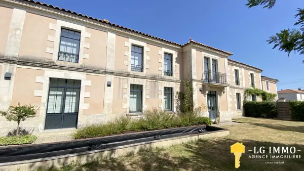 Brie-sous-Mortagne 17120 – Vente maison/villa 11&nbsp;pièces 6&nbsp;chambres