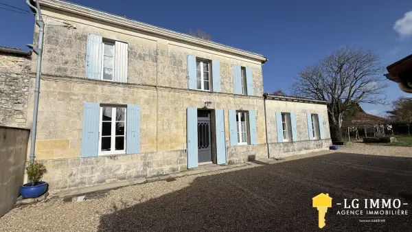 Brie-sous-Mortagne 17120 – Vente maison/villa 8&nbsp;pièces 5&nbsp;chambres