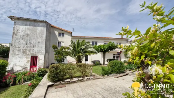 Mortagne-sur-Gironde 17120 – Vente maison/villa 7&nbsp;pièces 5&nbsp;chambres