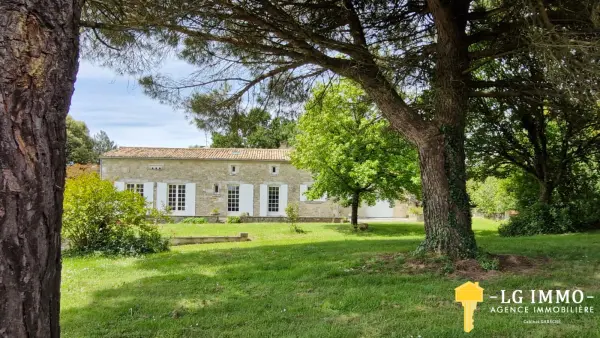 Chenac-Saint-Seurin-d&rsquo;Uzet 17120 – Vente maison/villa 4&nbsp;pièces 3&nbsp;chambres