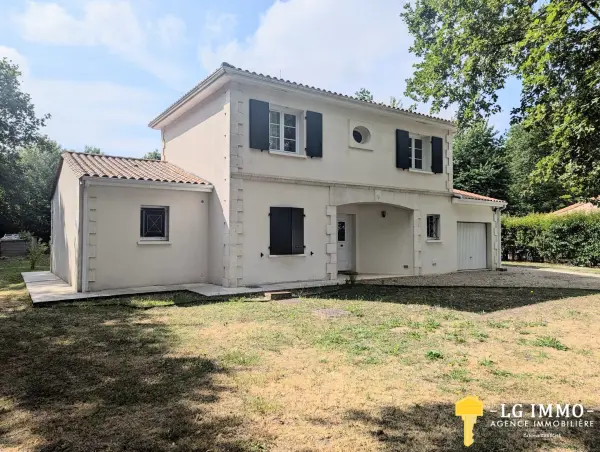 Ozillac 17500 – Vente maison/villa 5&nbsp;pièces 4&nbsp;chambres