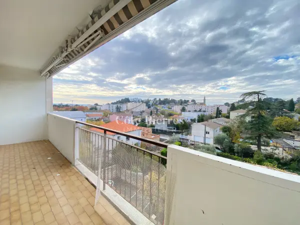 Nîmes 30000 – Vente appartement 4&nbsp;pièces 3&nbsp;chambres
