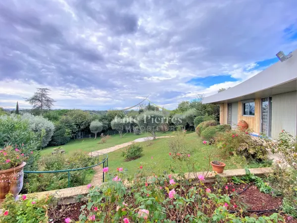 Nîmes 30900 – Vente maison/villa 6&nbsp;pièces 4&nbsp;chambres