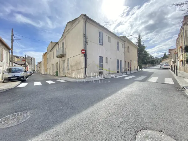 Nîmes 30900 – Vente immeuble