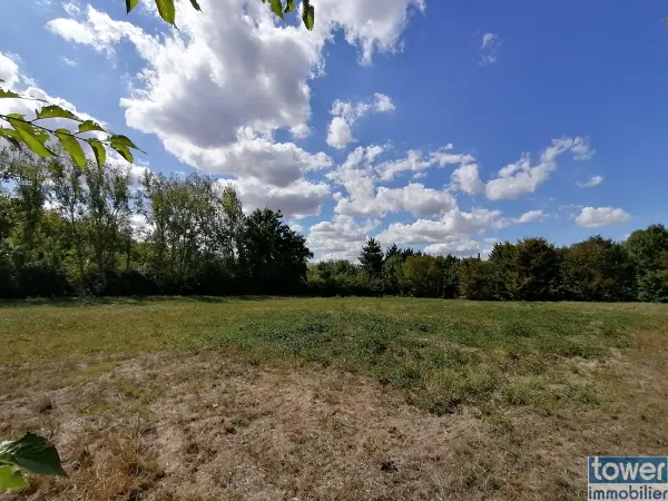 Montech 82700 – Vente terrain