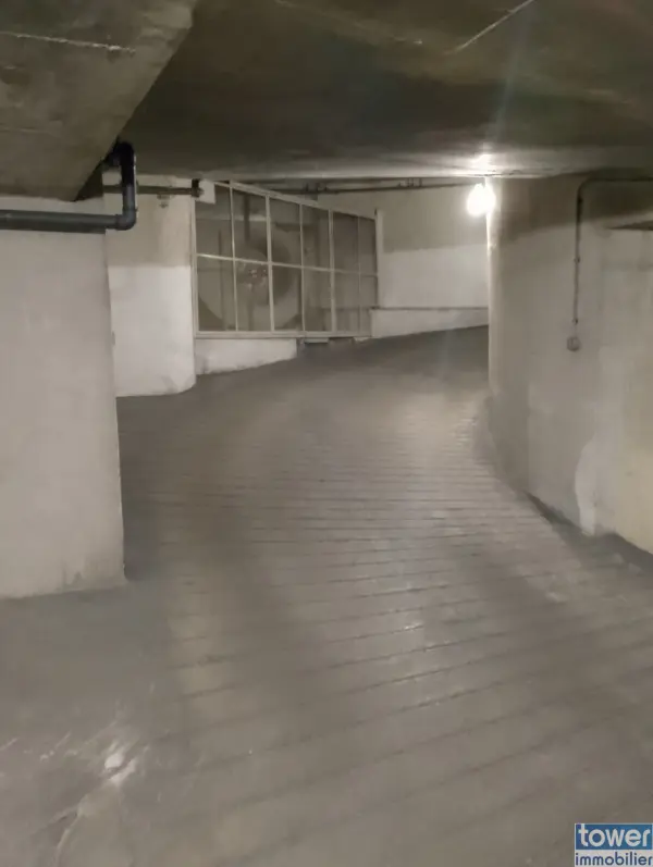 Paris 75018 – Vente parking/box