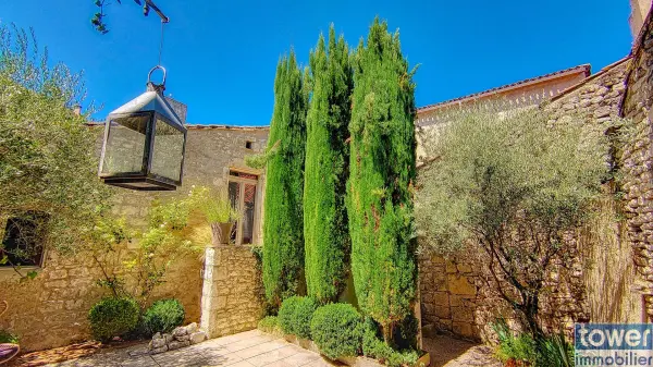 Montcuq-en-Quercy-Blanc 46800 – Vente de prestige maison/villa 8&nbsp;pièces 5&nbsp;chambres