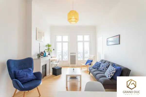 Marseille 13002 – Location appartement 3&nbsp;pièces 2&nbsp;chambres