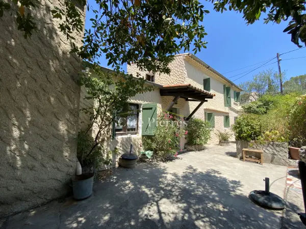 Nîmes 30000 – Vente maison/villa 6&nbsp;pièces 4&nbsp;chambres