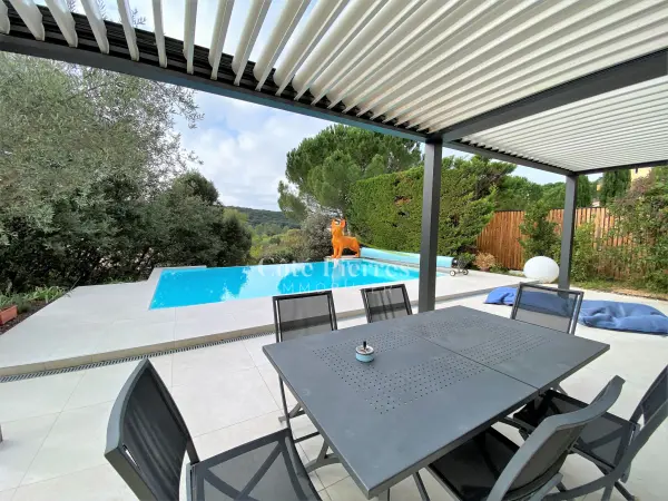 Nîmes 30900 – Vente maison/villa 5&nbsp;pièces 4&nbsp;chambres