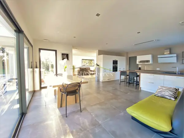 Nîmes 30900 – Vente de prestige maison/villa 5&nbsp;pièces 4&nbsp;chambres