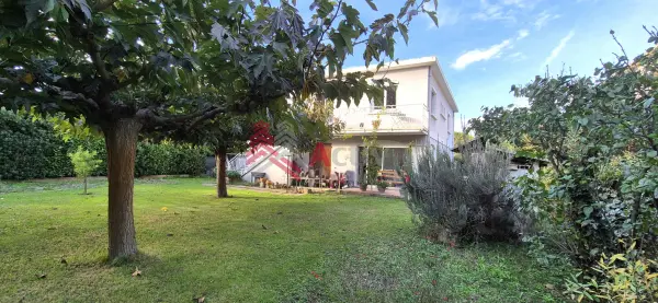 Arles 13200 – Vente maison/villa 6&nbsp;pièces 4&nbsp;chambres