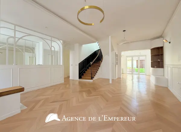 Rueil-Malmaison 92500 – Location maison/villa 6&nbsp;pièces 4&nbsp;chambres