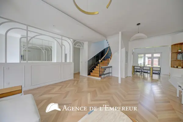 Rueil-Malmaison 92500 – Location maison/villa 6&nbsp;pièces 4&nbsp;chambres